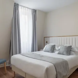 Hotel Des Deux Avenues Paris