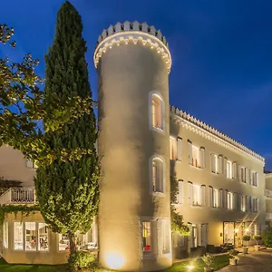 **** Hotel Chateau De La Tour France