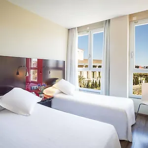 επισκεφθείτε το ξενοδοχείο